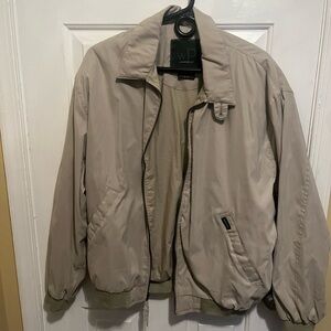 Weatherproof lightweight jacket